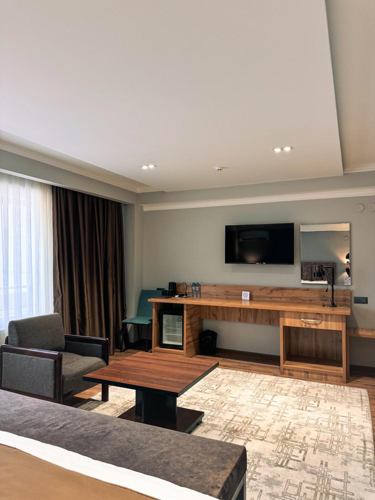 Ziyorat Luxury Hotel Fergana Esterno foto