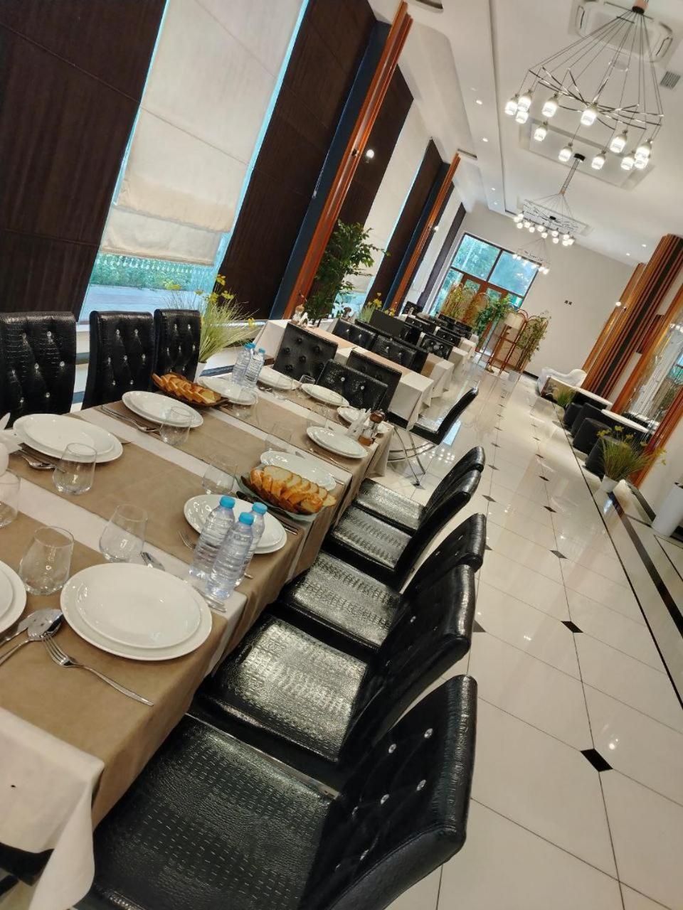 Ziyorat Luxury Hotel Fergana Esterno foto
